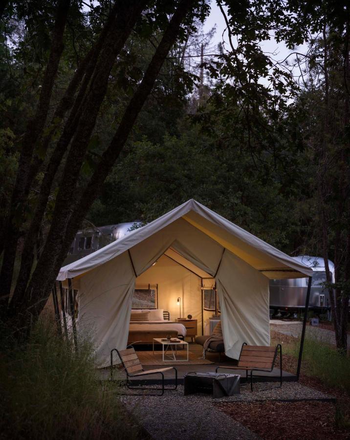 מלון מידפינס Autocamp Yosemite מראה חיצוני תמונה