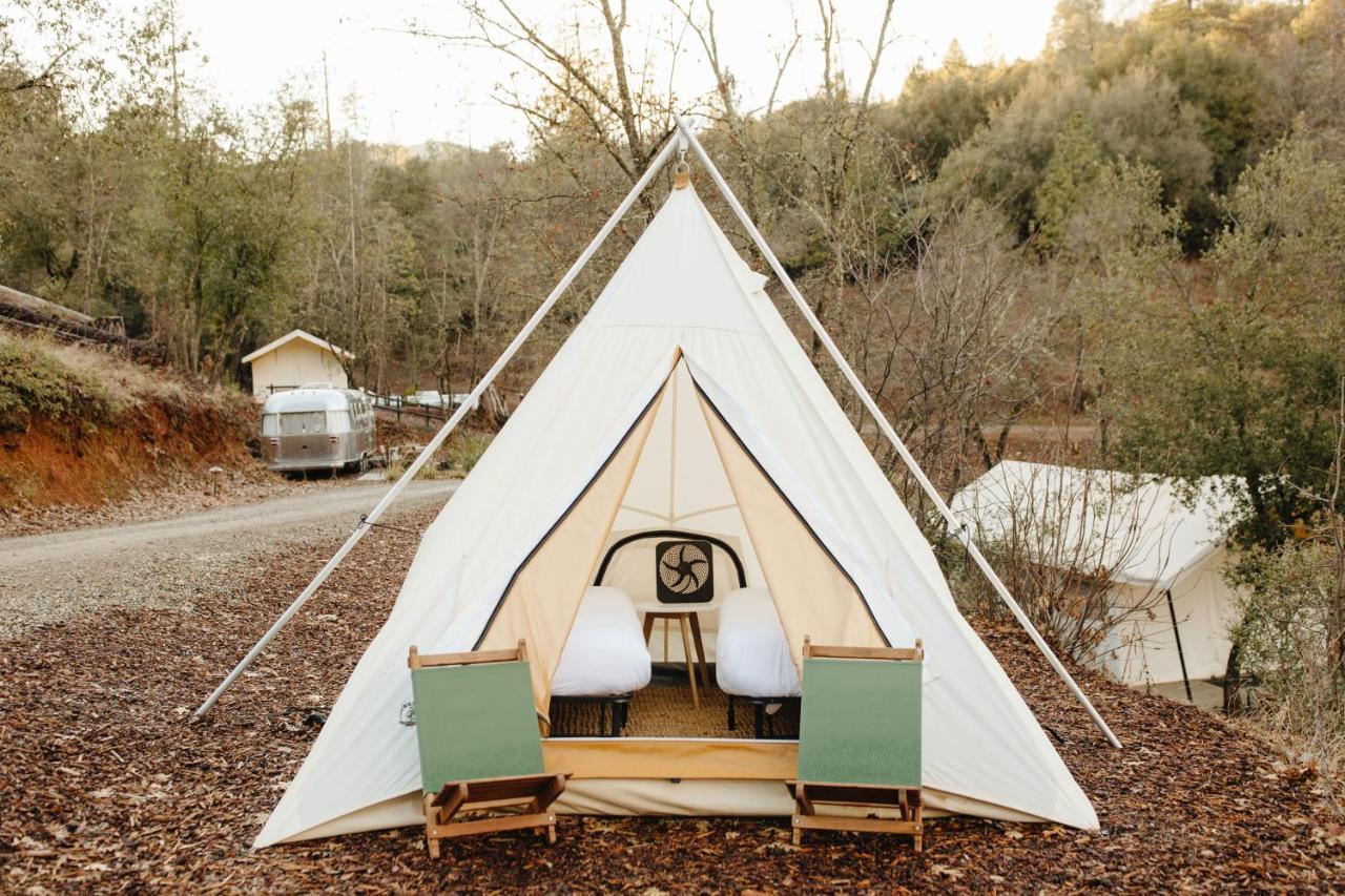 מלון מידפינס Autocamp Yosemite מראה חיצוני תמונה