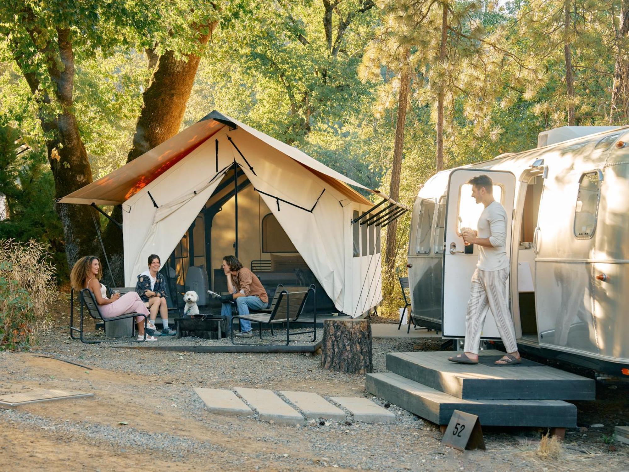 מלון מידפינס Autocamp Yosemite מראה חיצוני תמונה